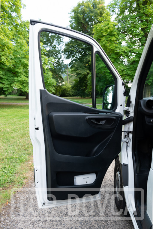 Mercedes-Benz Sprinter, 2.1 CDI - 105 kW, L2H2 - interiér
